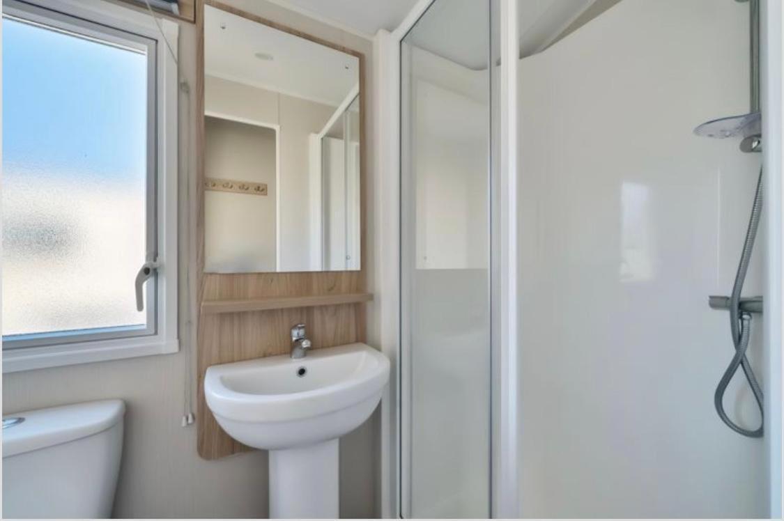 Emma'S Retreat 3-Bedroom Caravan Sleeps 6 At Durdle Door Nr Wareham Dorset Exteriör bild